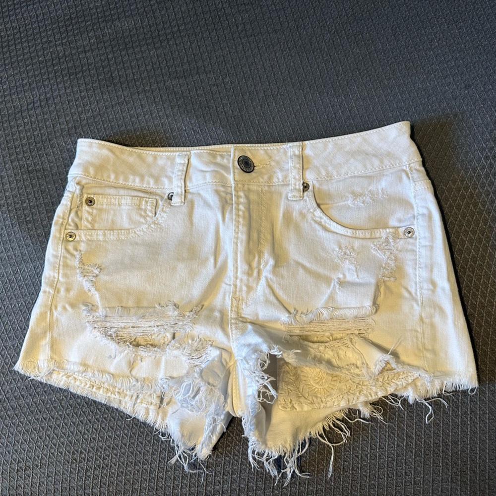 American Eagle White Shorts